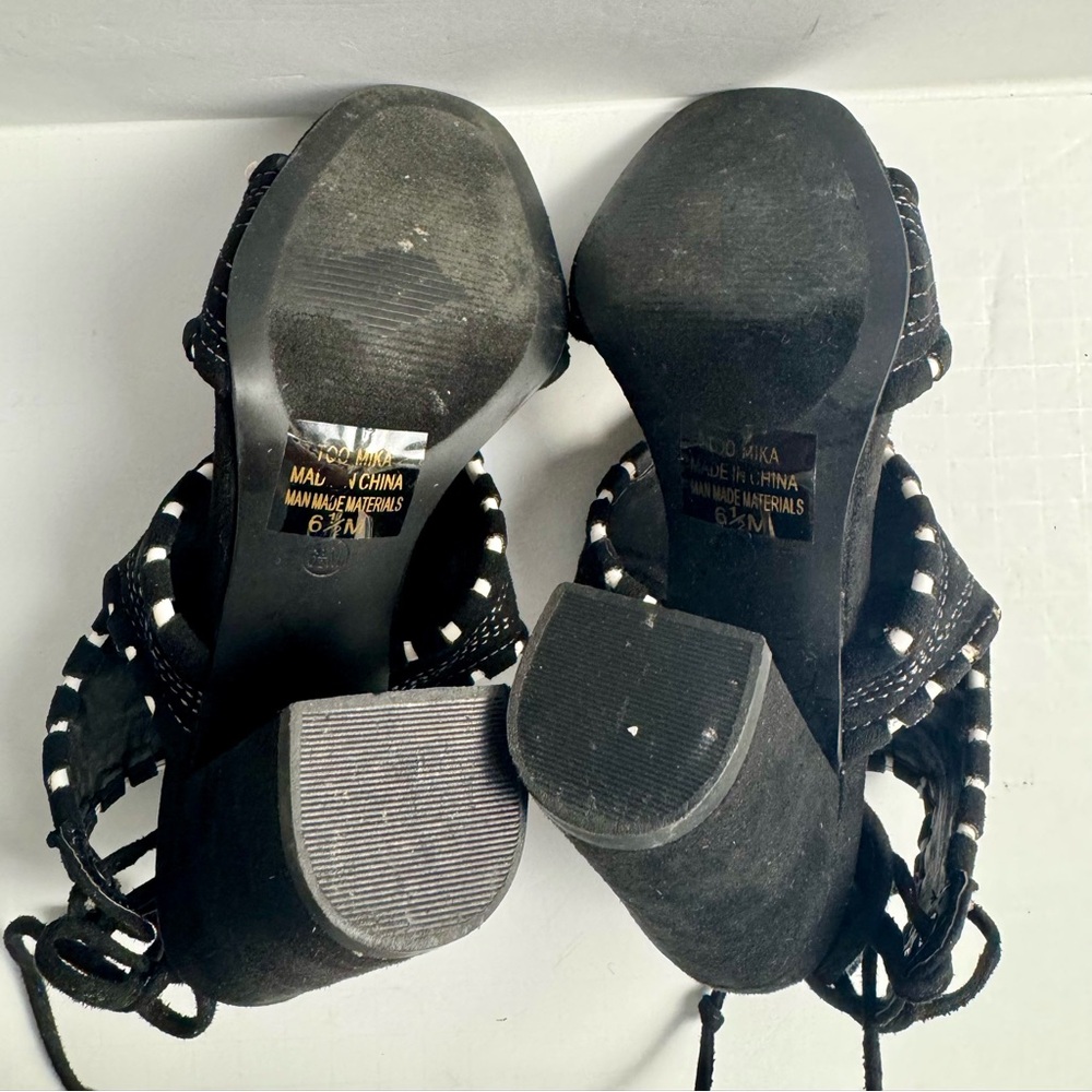 Black Embroidered Women's Size 6 1/2 - Picture 3 of 8